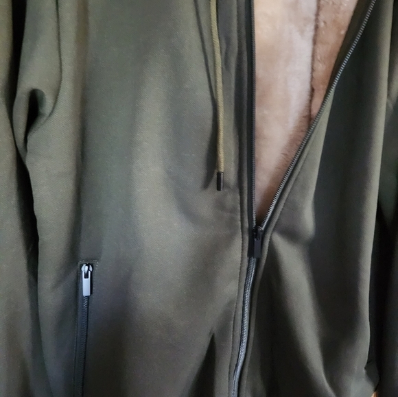 Nwot Mens zip hoodie - Picture 2 of 10